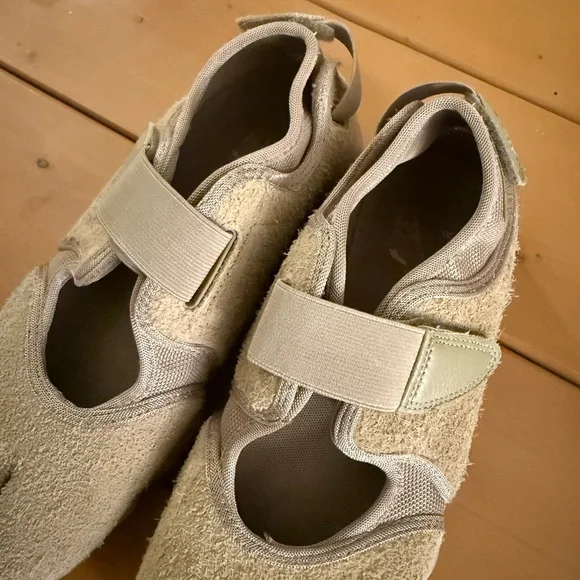 Nike Air Rift Premium Womens Sz 9 tabi - Picture 4 of 9